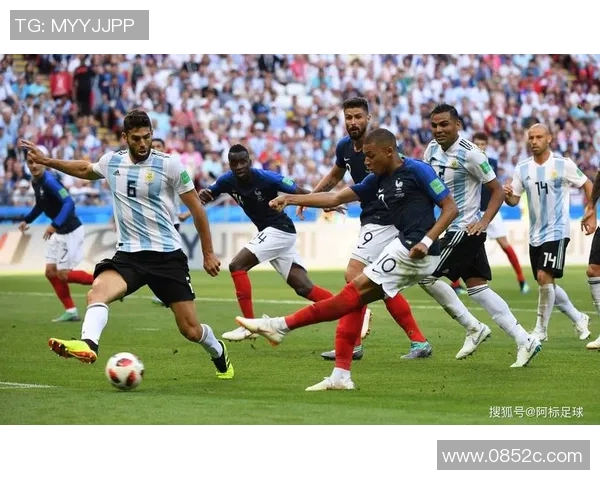 欧洲杯比赛小组赛精彩纷呈，胜者堪称英雄